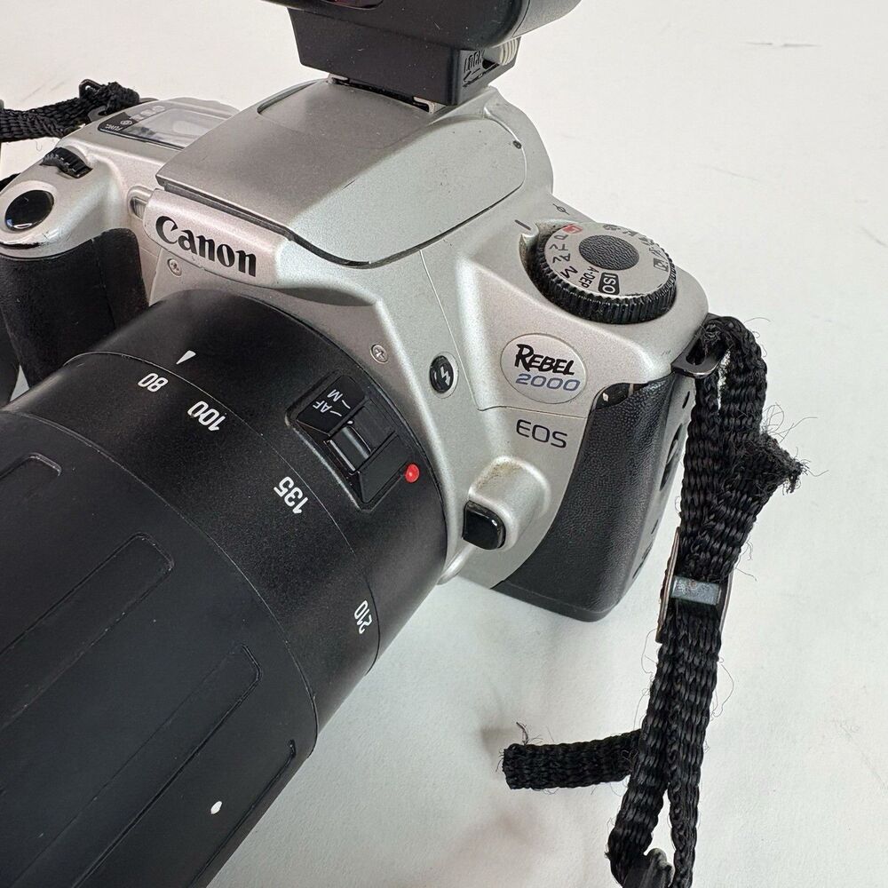 Vintage Canon Rebel 2000 Eos, With Flash And Zoom 80-200mm 1:4.5-5.6 Lens, UV - Picture 2 of 12